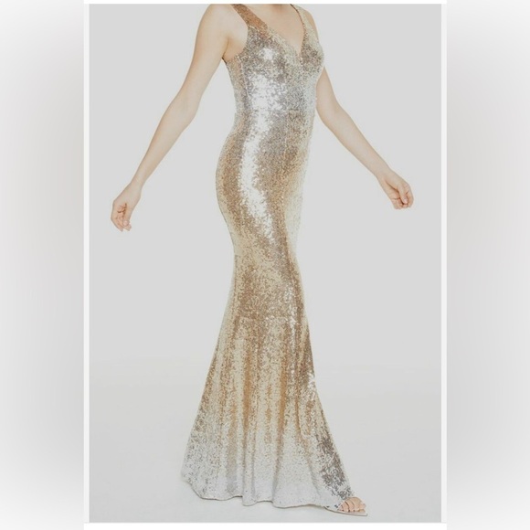 Crystal Doll Women's Juniors' Gold Silver Ombre Sequin V-Neck Gown Size 1 - Picture 2 of 10